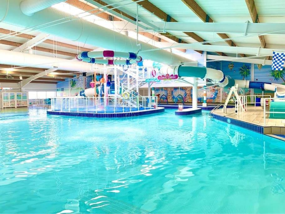Carnaby Holiday Caravan, West Sands, Селси Екстериор снимка