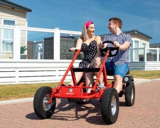 Carnaby Holiday Caravan, West Sands, Селси Екстериор снимка